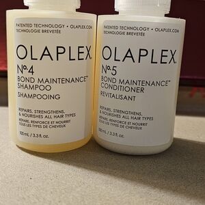 OLAPLEX No.4 Shampoo and No.5 Conditioner Set